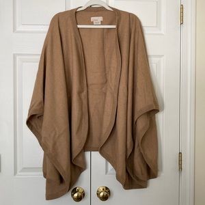 Cuyana Baby Alpaca Round Edge Cape Petite Camel